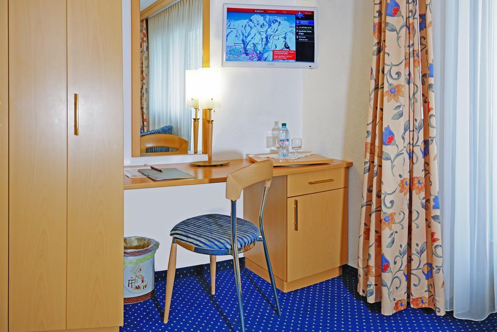 Alpenrose Hotel Zermatt Quarto foto
