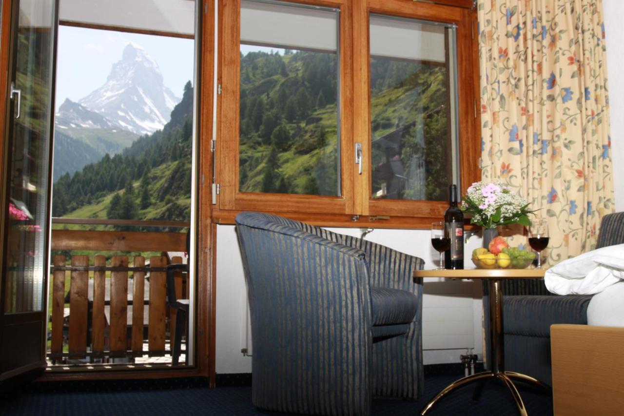 Alpenrose Hotel Zermatt Quarto foto
